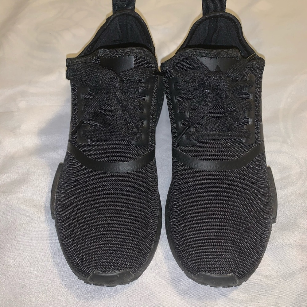 Adidas girls sneakers size 6